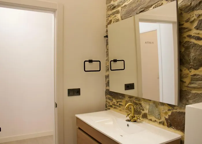 O Lar De San Fins-casita Rural A Coruña